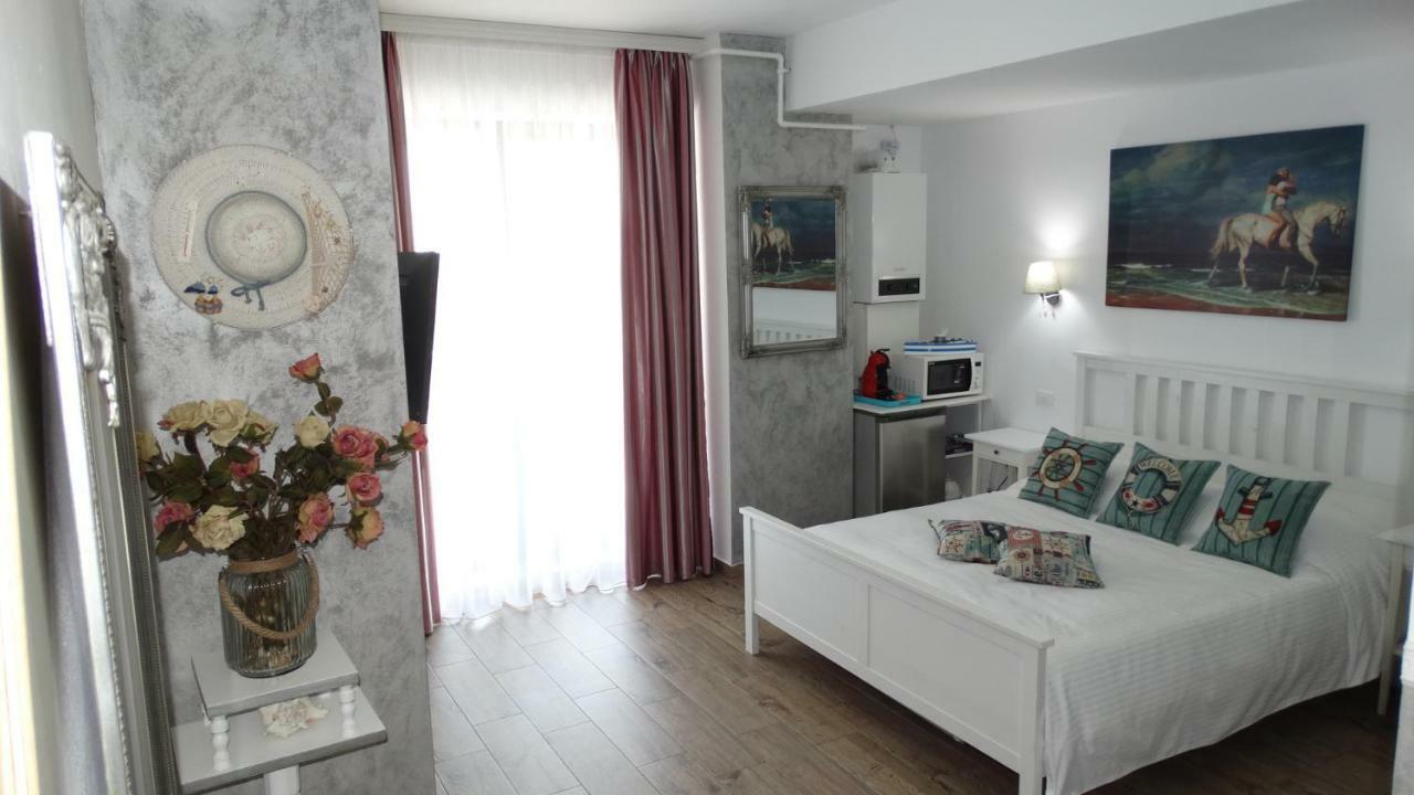Bluemarina Apartamente Mamaia Kültér fotó